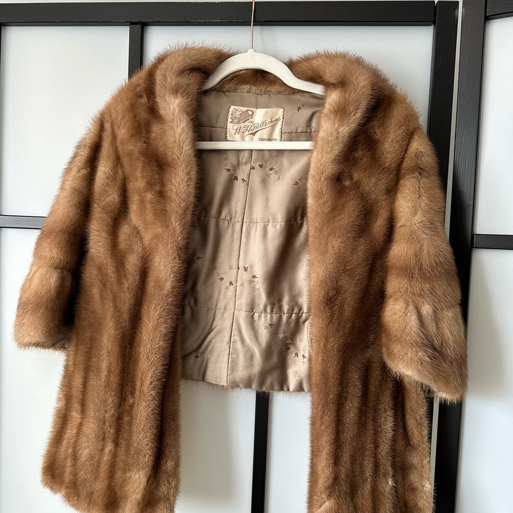 W. H. Bell & Sons Vintage 100% Mink Fur Stole